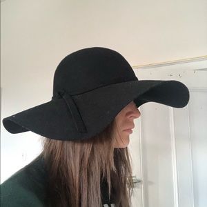 Black wool hat